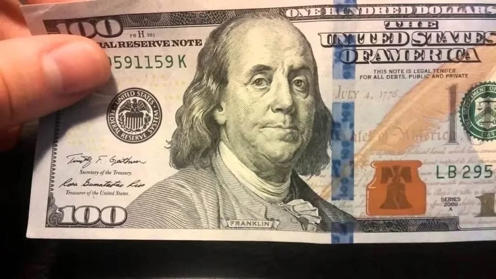 100 dollars business