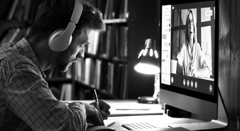 Free Courses at Universities 4 Free Courses at Universities: Best for Professional Development